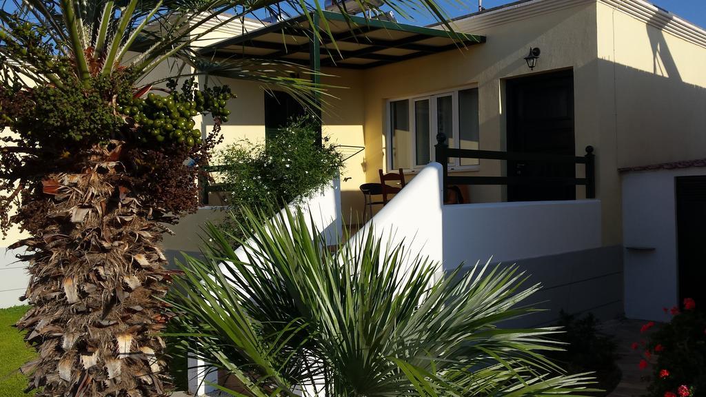 Sirines Apartments باليكاسترون الغرفة الصورة